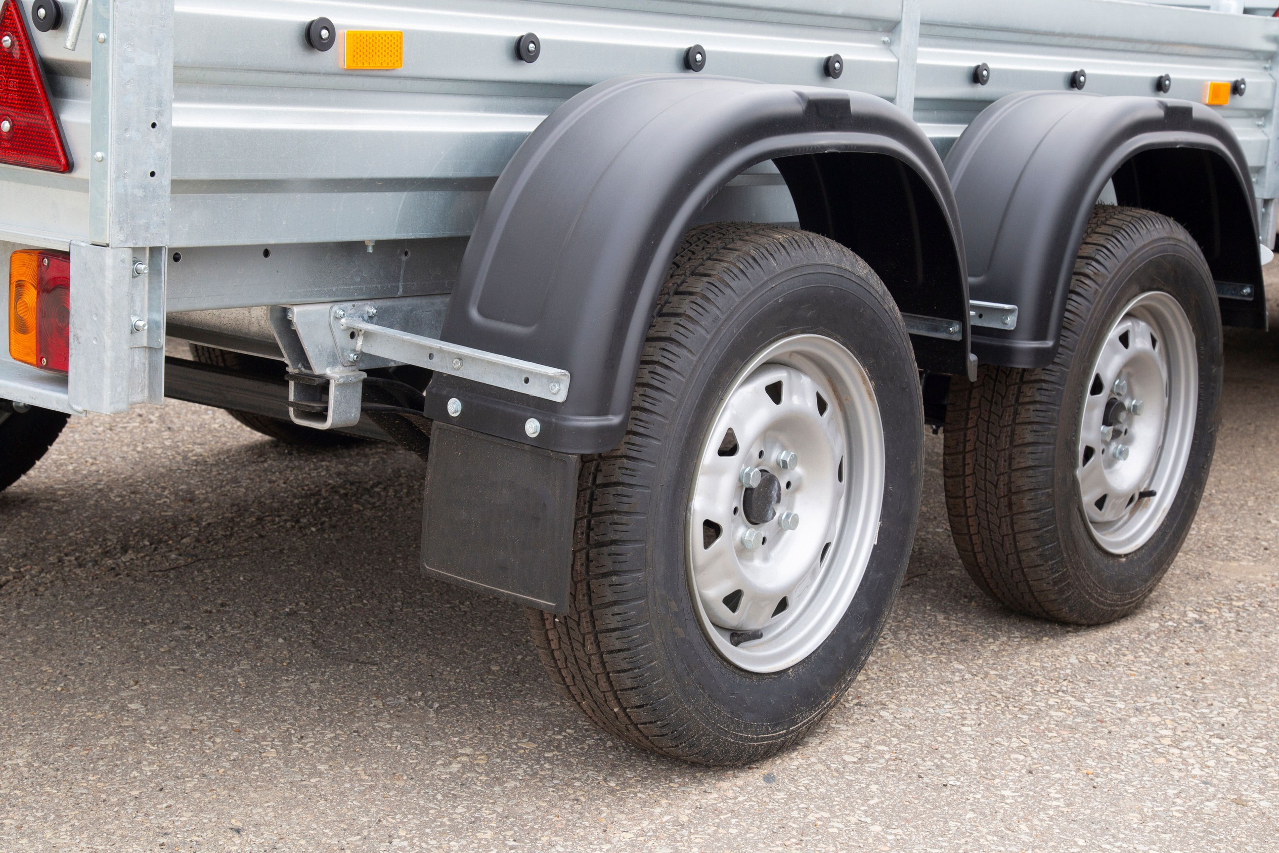 Choose The Best TIres For Your Trailer